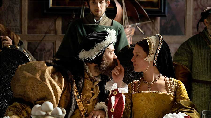 A still from the movie BDCMF conversion of Le Jeu De La Reine Firebrand with Jude Law